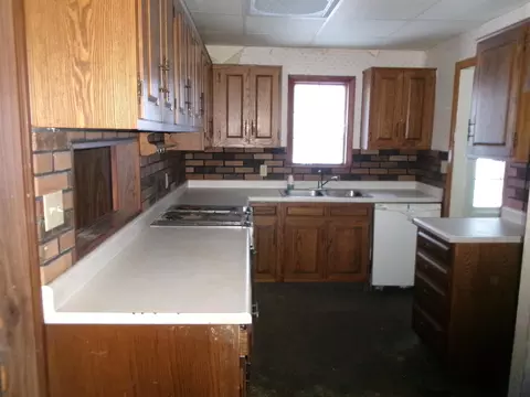 321 Meltzer St, Walnut, IL 61376 photo 6
