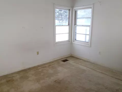 321 Meltzer St, Walnut, IL 61376 photo 3