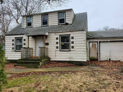 1103 S Sunset Ave, Rockford, IL 61102