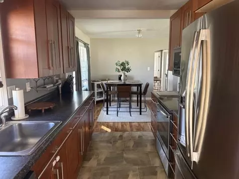 2430 8th St, Peru, IL 61354 photo 8