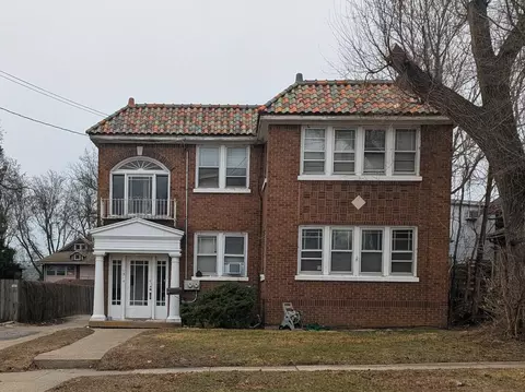 1315 N Court St, Rockford, IL 61103