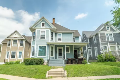 302 E Prospect Ter, Freeport, IL 61032