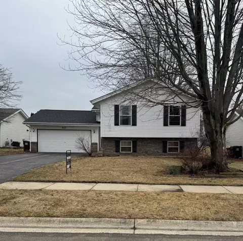 6371 Tramore Ln, Rockford, IL 61107