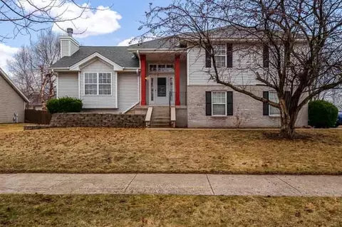 6511 Weaver Rd, Rockford, IL 61114