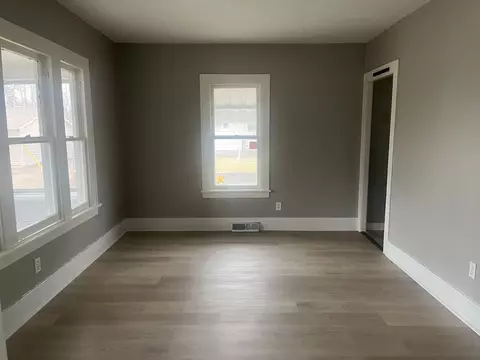 1478 S High Ave, Freeport, IL 61032 photo 2