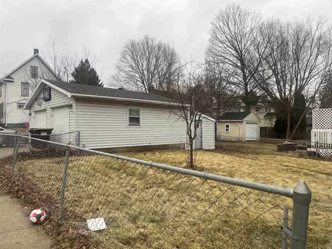 1478 S High Ave, Freeport, IL 61032 photo 10