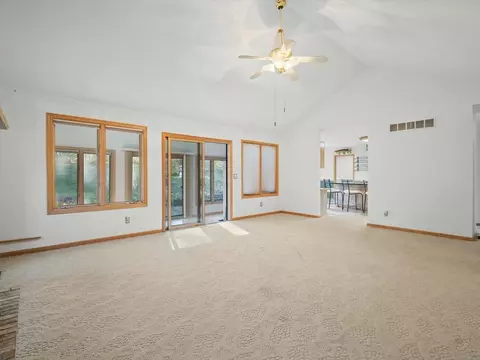 1969 Baintree Rd, Lake Summerset, IL 61019 photo 10