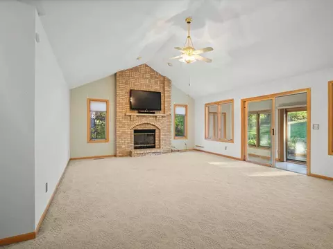 1969 Baintree Rd, Lake Summerset, IL 61019 photo 9