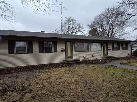 1208-1212 Oakley St, Belvidere, IL 61008