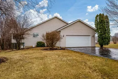 186 Lake Summerset Rd, Davis, IL 61019