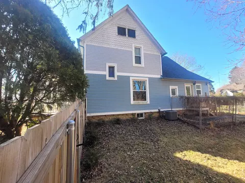 406 S Garfield St, Leaf River, IL 61047 photo 8