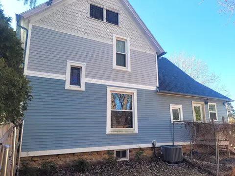 406 S Garfield St, Leaf River, IL 61047 photo 7