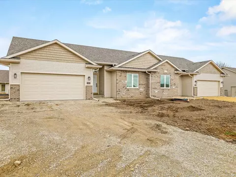 309 E Pershing St, Stillman Valley, IL 61084