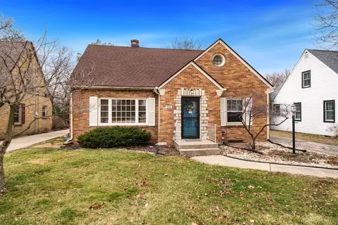 320 N Vale Ave, Rockford, IL 61107