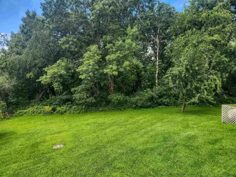 Exterior - 25-41 Old Mill Rd, Lanark, IL 61046 photo 6 of 8