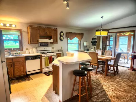 Kitchen - 25-41 Old Mill Rd, Lanark, IL 61046 photo 2 of 3