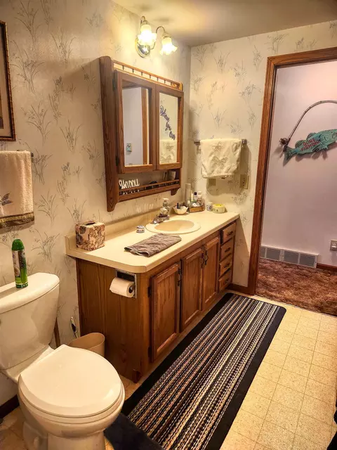 Bath - 25-41 Old Mill Rd, Lanark, IL 61046 photo 1 of 3