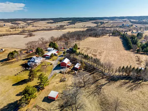 115 Windmill Rd, Elizabeth, IL 61028