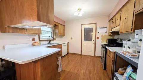 5790 Ada Dr, Roscoe, IL 61073 photo 10
