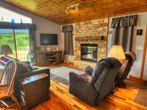 Living - 30-45 Brookside Dr, Lanark, IL 61046 photo 2 of 7
