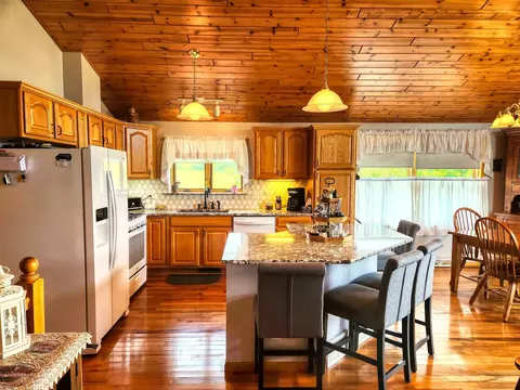 Kitchen - 30-45 Brookside Dr, Lanark, IL 61046 photo 1 of 5