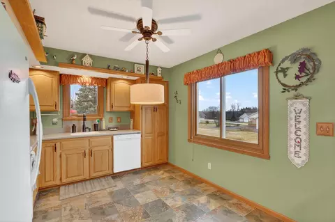 1210 Lake Summerset Rd, Davis, IL 61019 photo 18