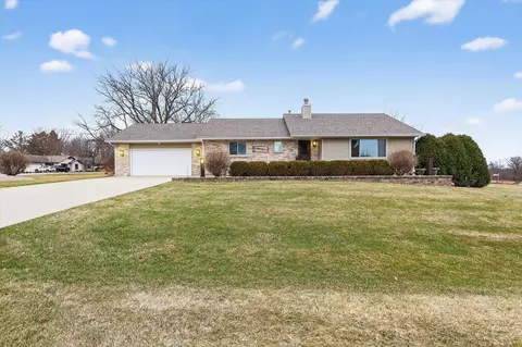 1210 Lake Summerset Rd, Davis, IL 61019 photo 2