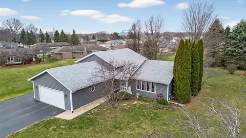 4015 Kindlewood Trl, Cherry Valley, IL 61016