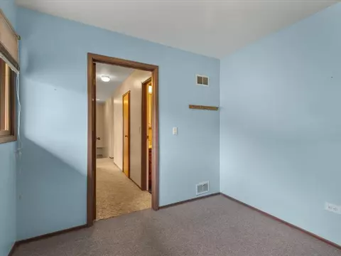 Bedroom - 840 Breckenboro Dr, Lake Summerset, IL 61019 photo 7 of 8