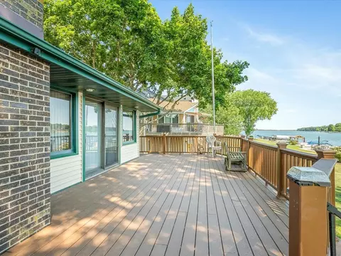 Exterior - 840 Breckenboro Dr, Lake Summerset, IL 61019 photo 6 of 13