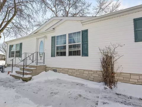 371 Elder Ln, Belvidere, IL 61008