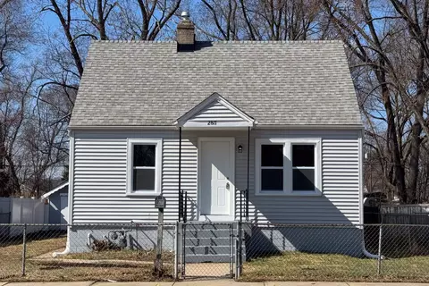 2817 9th St, Rockford, IL 61109