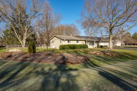 Exterior - 12994 Echo Dr, Rockton, IL 61072 photo 2 of 9