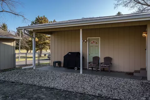 Exterior - 12994 Echo Dr, Rockton, IL 61072 photo 6 of 9