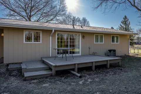 Exterior - 12994 Echo Dr, Rockton, IL 61072 photo 5 of 9