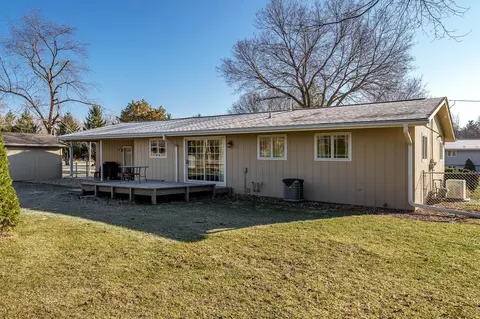 Exterior - 12994 Echo Dr, Rockton, IL 61072 photo 3 of 9
