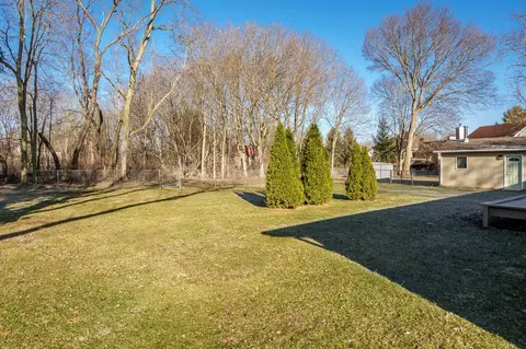 Exterior - 12994 Echo Dr, Rockton, IL 61072 photo 9 of 9