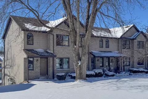 1845 Bright View Dr, Loves Park, IL 61111