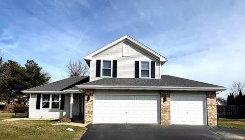 1897 Wyndham Ln, Rockton, IL 61072