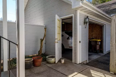313 Genoa St, Cherry Valley, IL 61016 photo 8