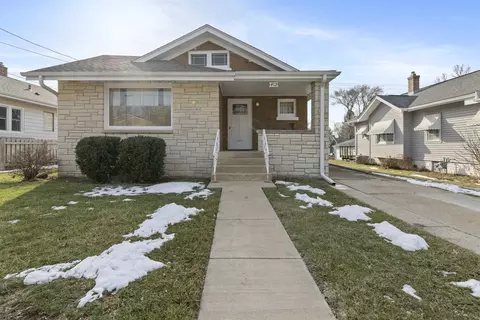 412 Welty Ave, Rockford, IL 61107
