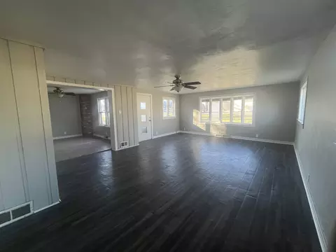 1470 S Demeter Dr, Freeport, IL 61032 photo 2