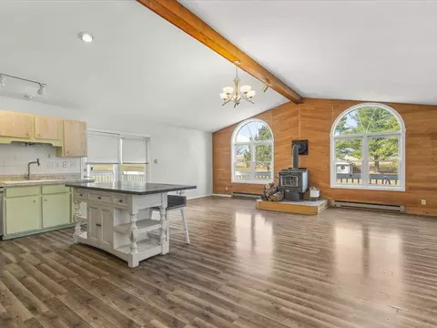 Living - 175 Lake Summerset Rd, Lake Summerset, IL 61019 photo 3 of 10
