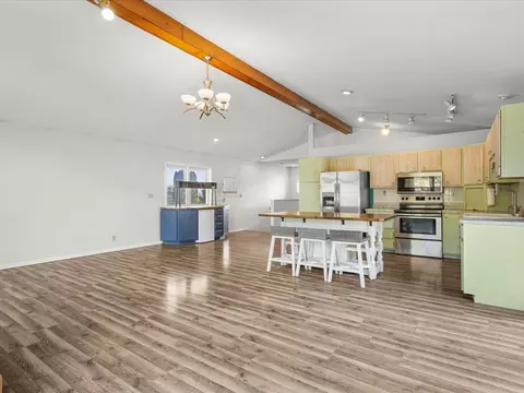 Living - 175 Lake Summerset Rd, Lake Summerset, IL 61019 photo 2 of 10