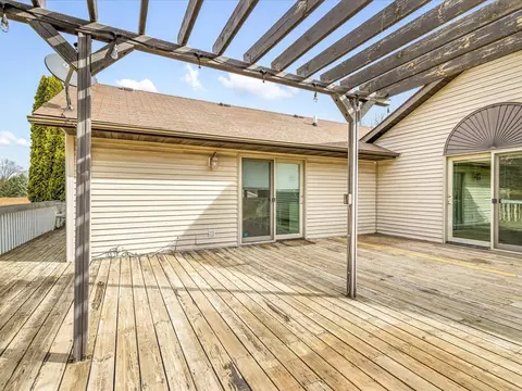 Exterior - 175 Lake Summerset Rd, Lake Summerset, IL 61019 photo 4 of 8
