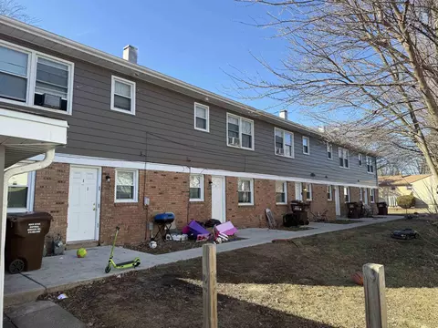 3420 Harrison Ave, Rockford, IL 61108