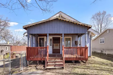 2824 22nd St, Rockford, IL 61109