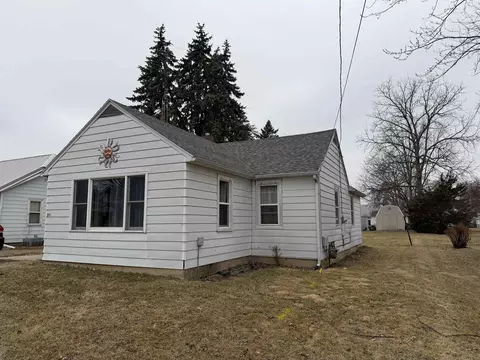 213 Hager Ave, Milledgeville, IL 61051
