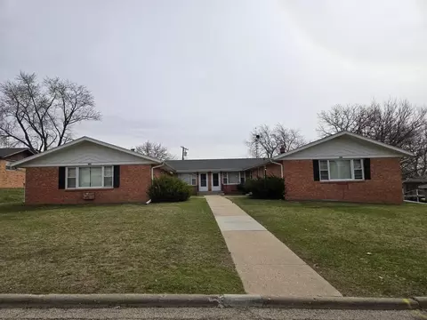 551 Donna Dr, Rockford, IL 61107