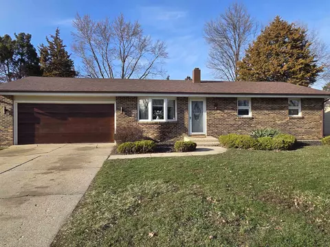 1534 Roosevelt Rd, Machesney Park, IL 61115